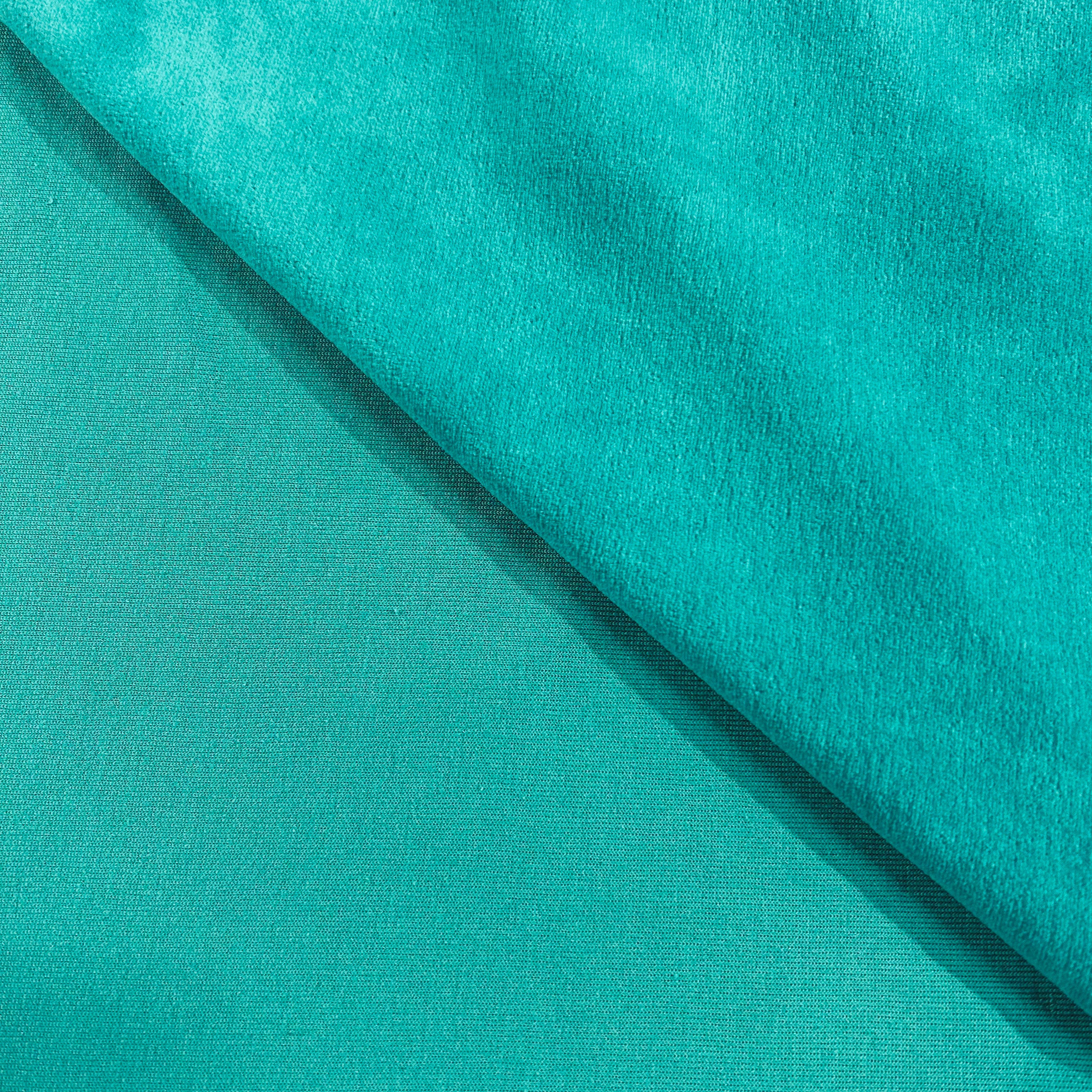 Turquoise Nicky